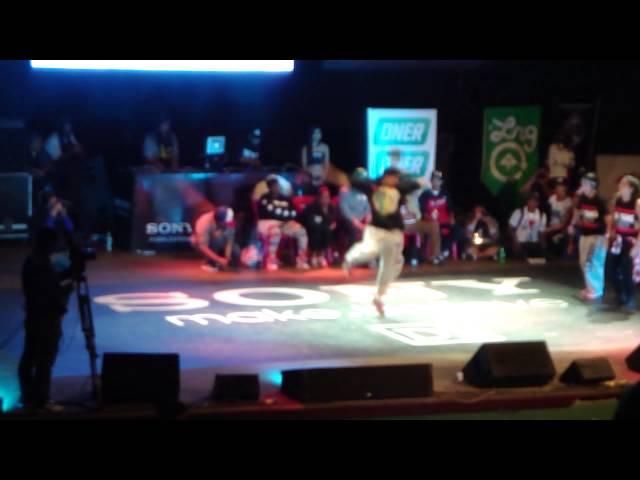 PURA CALLE 2013 1 BATTLE  DE HOUSE   JEYPI ( THE MACHINE )  Y SHINISHI