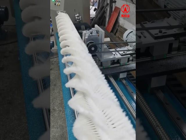Trimming A Roller Brush With Spiral Filaments