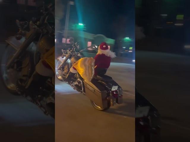 Santa Claus does 1 hand wheelie on Harley-Davidson by TheyknowYKTV #motovlog #roadking #theyknowyktv