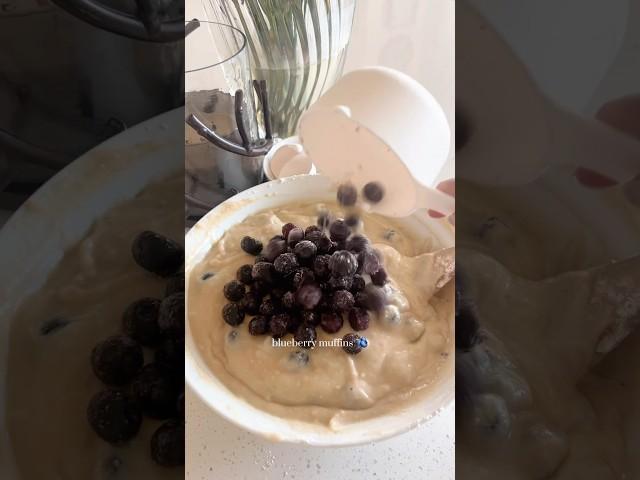muffins 🫐 #fyp #shorts #viralvideo #baking #aesthetic #muffins