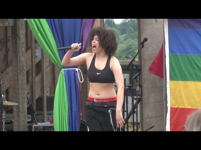 Haley Graves "Waiting" live at Oly Pride