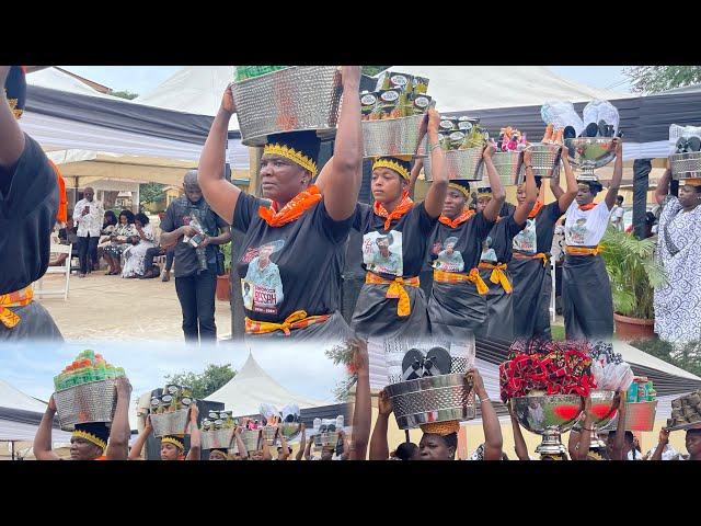 Wow Watch the Items Tagoe Sisters In Laws Presented at their Funeral. Very Luxurious and expensive