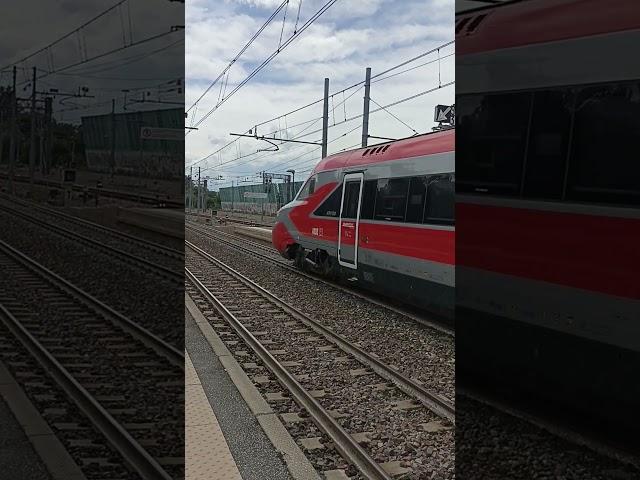 Frecciarossa AV 9743 Torino-Venezia, ETR 700 in transito a Torino Stura