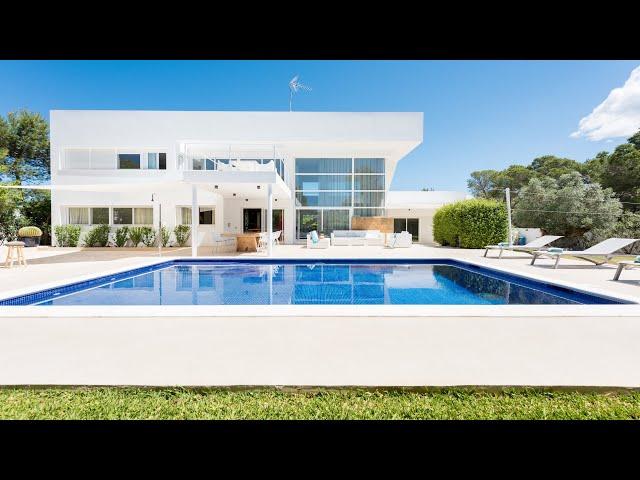 Contemporary Villa with Sea Views in Cala Vedella, San Josep, Ibiza | €3.900.000 | Ibiza Hills Homes