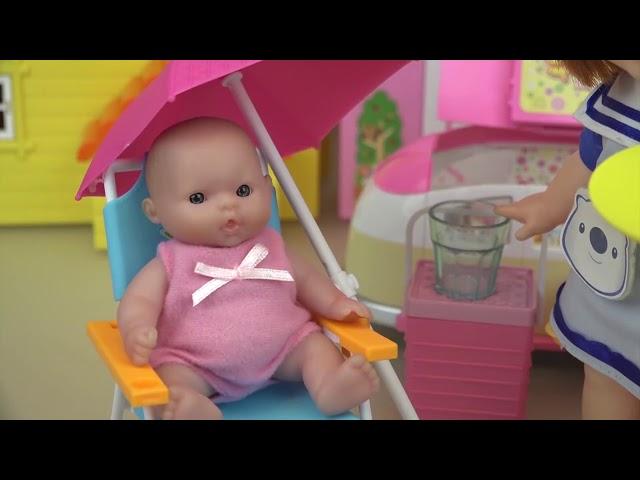 73Baby doll and school bus car toys baby doli play