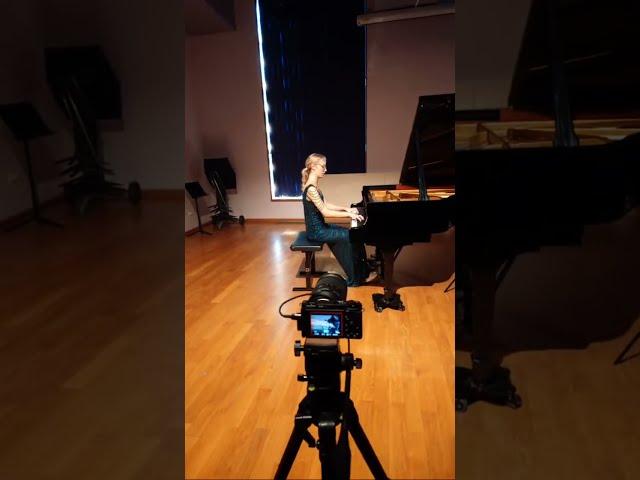 DORA GRIZELJ PIANO FILMING LIVE Art Of Sound And Vision is live