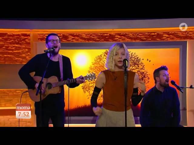 AURORA - Conqueror (Live on German TV)