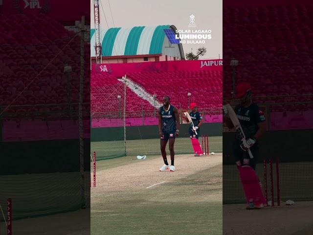 Vaibhav vs Archer. Where else if not the IPL?! 