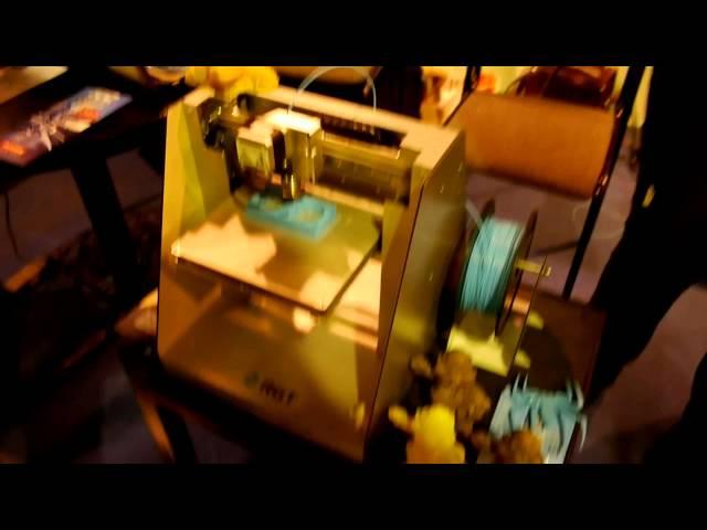 Robotics Expo 2014 - RGT PrintBox3D One 3D-printer