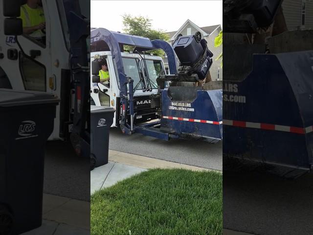 LRS garbage truck on recycle #garbagetruck