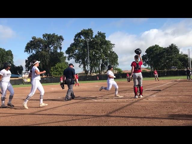 Madison Arnold 5/25/19 Universal Fastpitch vs SV Fusion (HR)