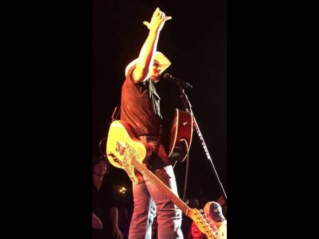 Brad Paisley - This Is Country Music - Jones Beach - August 4, 2016