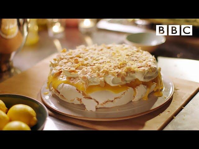 Luscious lemon pavlova recipe | Simply Nigella - BBC