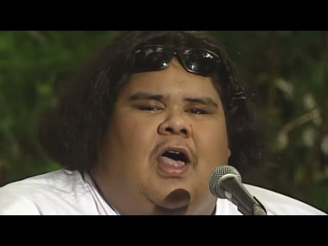 Israel "IZ" Kamakawiwoʻole - "Living in a Sovereign Land" Live