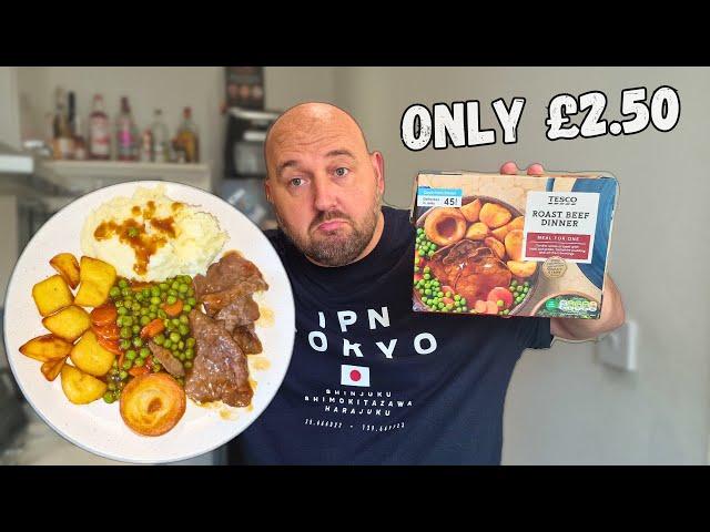 I try a MICROWAVE Roast Beef Dinner from TESCO - Meal For One - Budget - THERE WAS SOMETHING MISSING