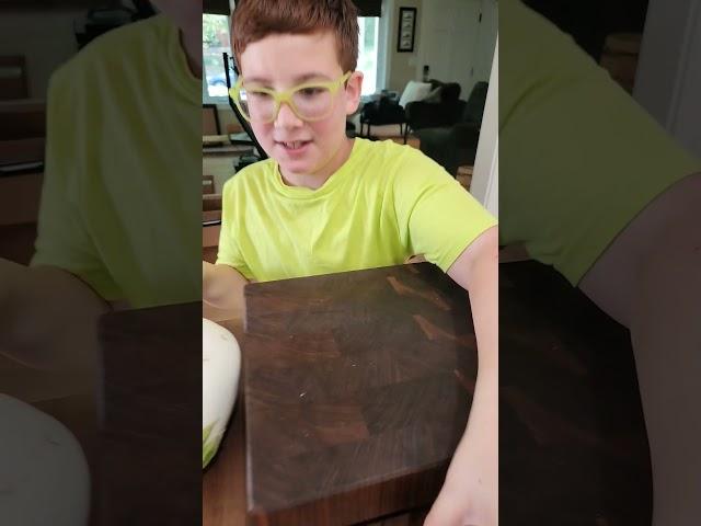 cam cuts eggplants