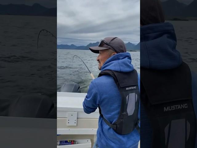 Catching a chinook salmon while livestreaming on Vancouver Island Canada!