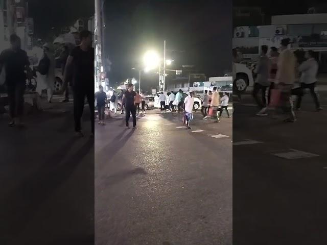   Pedestrian crossing the busiest road #shorts #drive #dhaka #traffic(2)