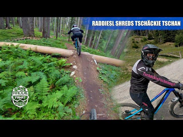 NEW TRAIL! Tschäckie Tschan | Bikepark Brandnertal - full run w/ trailbuilder Raddiesl