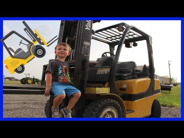 Forklift for kids | Forklift and tractors on the farm