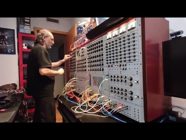 Ernesto Romeo (Klauss) in Pedro Gomis Studio #4 Analogue Solutions Colossus