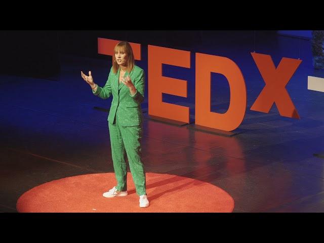 The Art of Asking the Right Question | Caroline Reidy | TEDxTralee