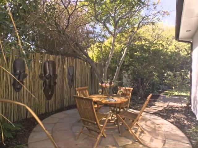 3 Palms Luxury Cottage - Accommodation in Bloubergstrand