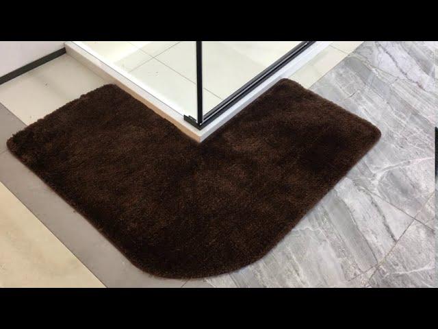 L shaped bath rug for the right agnle shower cabin