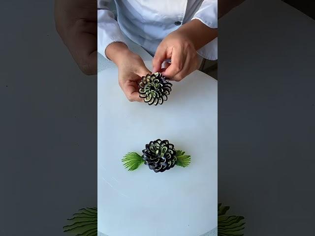 How to decorate a plate of food beautifully