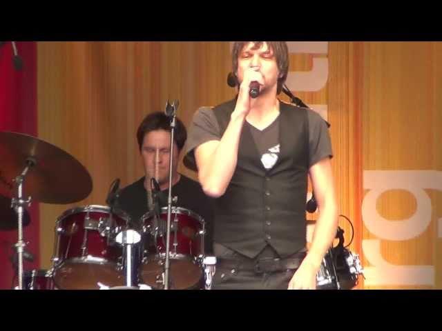 BROKEN DOOR "Somebody To Love" (Live @ Official Opening of Sergels Torg, Stockholm May 28)