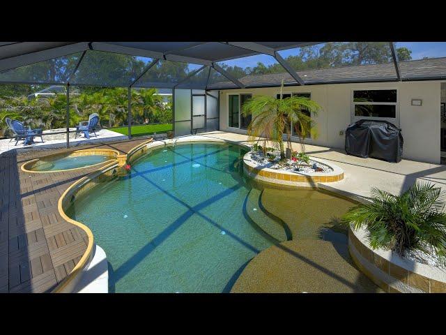 The Mayflower Vacation Rental in Sarasota FL. 3 Bedrooms: 2 Baths/sleeps 6 at BeachRentals.Mobi