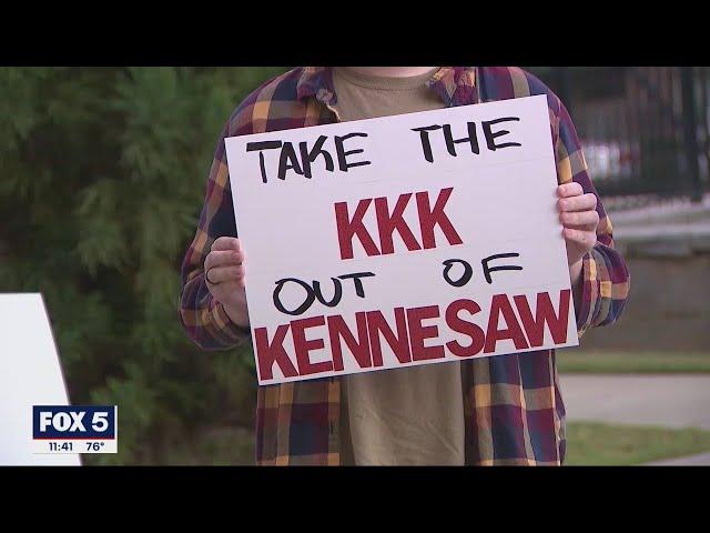 Kennesaw residents protest Civil War shop