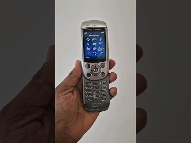 Sony Ericsson S700i a Modern Classic | Tech Throwback #ericsson #oldgadgets