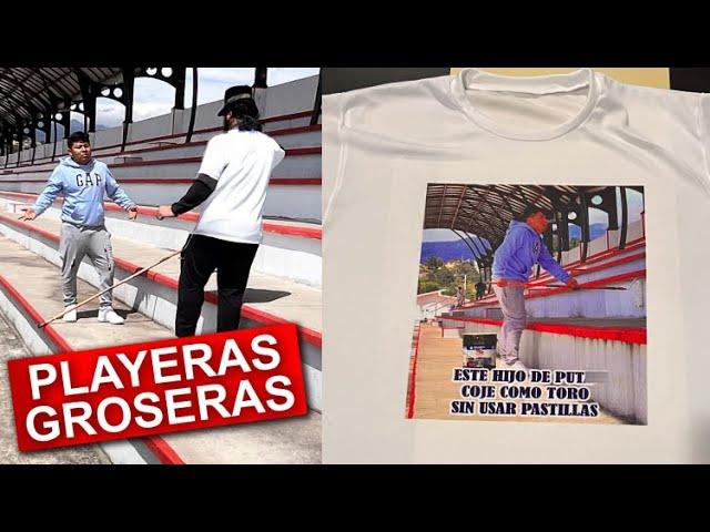 Usando playeras con caras de Desconocidos (BROMA)