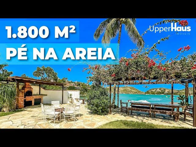 Isso sim é CASA NA PRAIA! À venda casa PÉ NA AREIA, 1800 m² na admirável Praia da Ferradura, Búzios