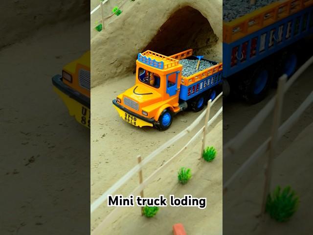 Mini truck concrete loding