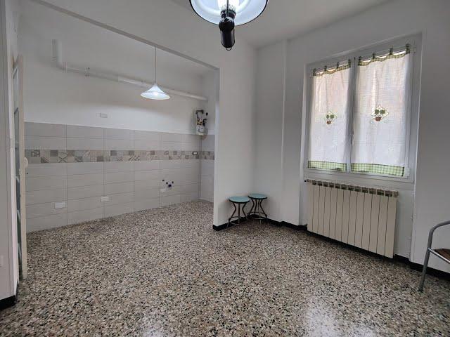 IMPERIA - Appartamento quadrilocale con possibilità garage - VENDITA