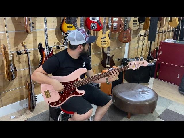 Fender Custom Shop Masterbuilt Precision Bass 59-New Old Stock by Dennis Galuszka ( part I)