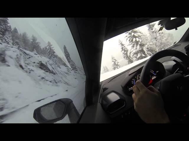 Lamborghini Huracan Play in the snow