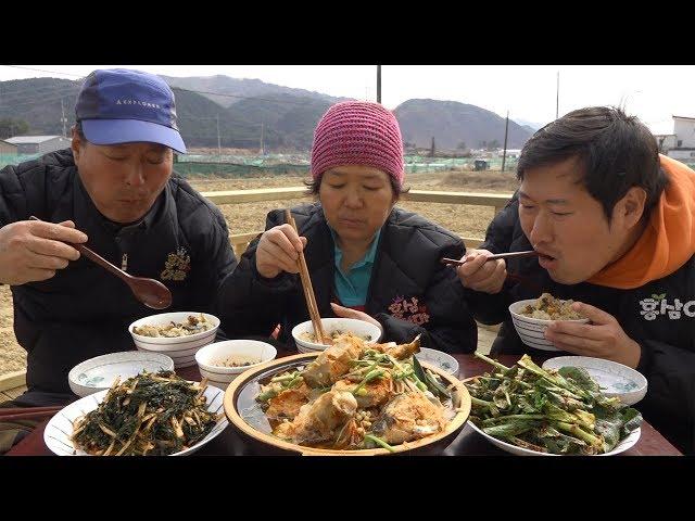 [[Steamed rice with abalones, Gulfweed seasoned, Yu choy dressed, Eelpout soup]] - Mukbang