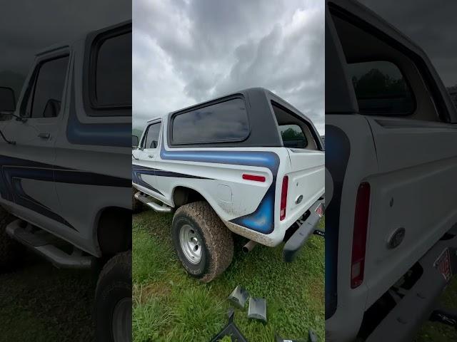 Would you want the RC or the real Bronco? Full video 