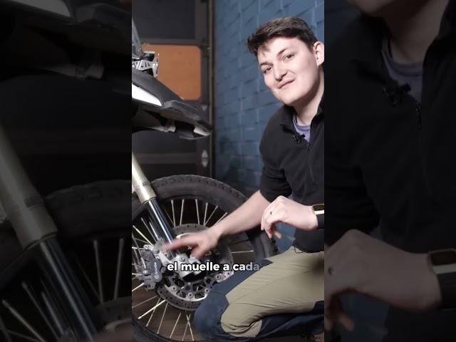 Este es el peligro de ponerle demasiada amortiguación a tu moto #shorts