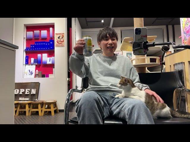 くろつい裏部屋 がライブ配信中！