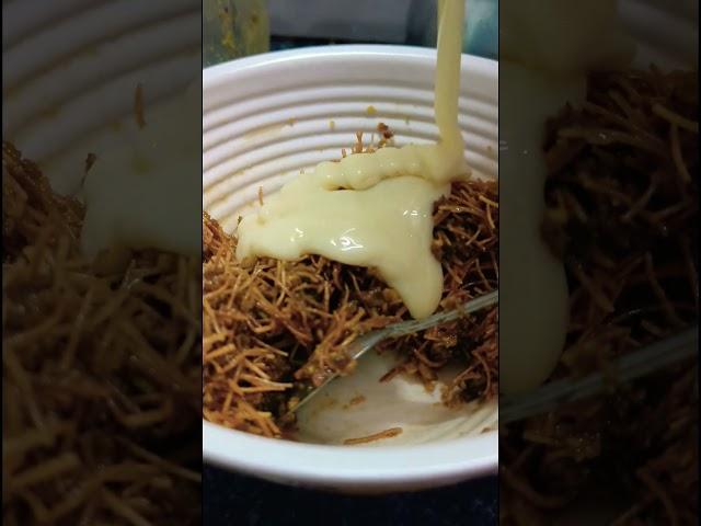 The viral Kunafa Chocolate!.   #KuwaitiHeritage #DessertFusion#dubaichocolate