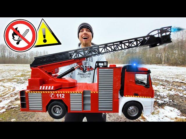 Kann ich ein ECHTES FEUER mit diesem ferngesteuerten FEUERWEHR AUTO löschen? (mit Spritzfunktion)