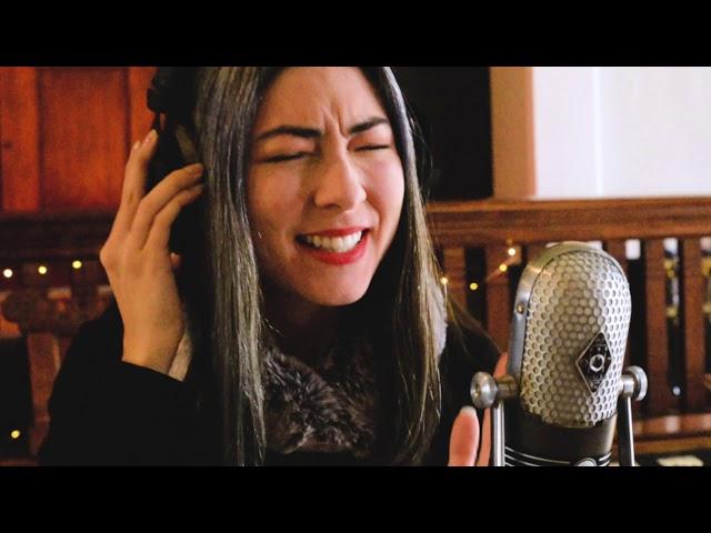 Heather Maloney - The Secret of Christmas [In The Studio]