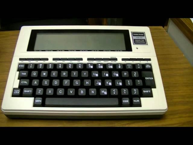 TRS80 Model 100 demo by the Great Lakes Geek