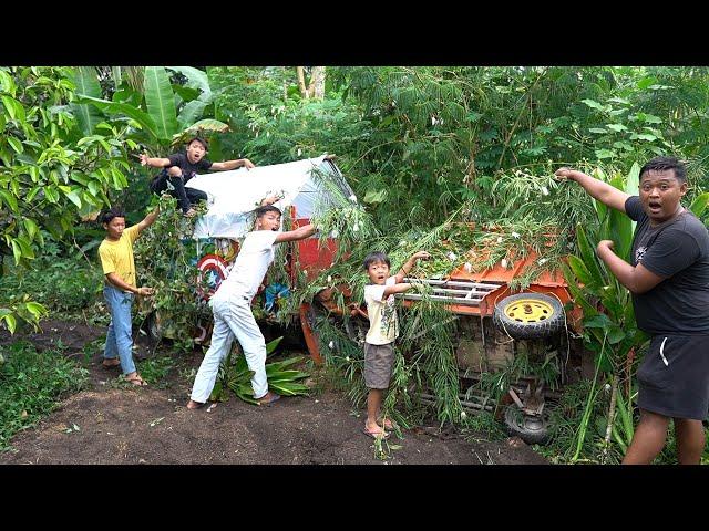 ADA 2 TRUK TERBENGKALAI 100 TAHUN DI HUTAN