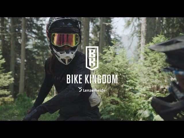 Girls to the front - Bike Kingdom