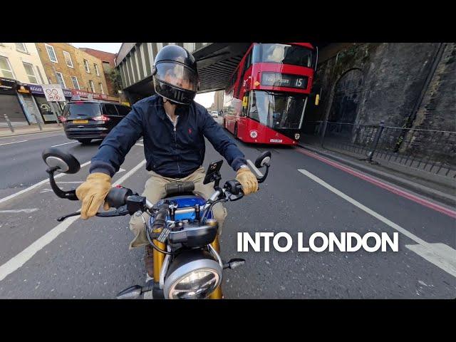 Into London on the Triumph Speed 400